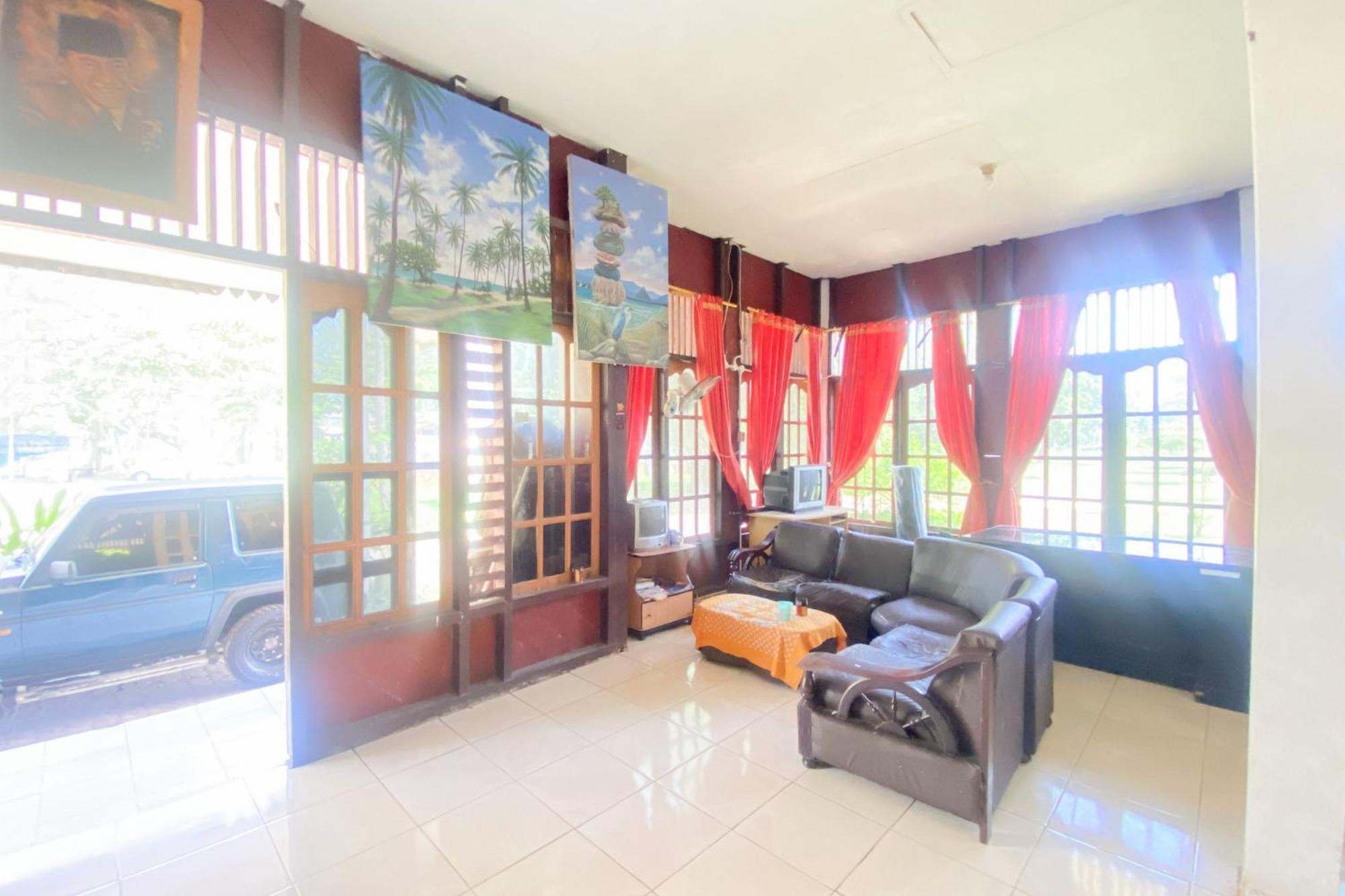 Hotel Pantai Panjang Bengkulu Redpartner Exterior photo