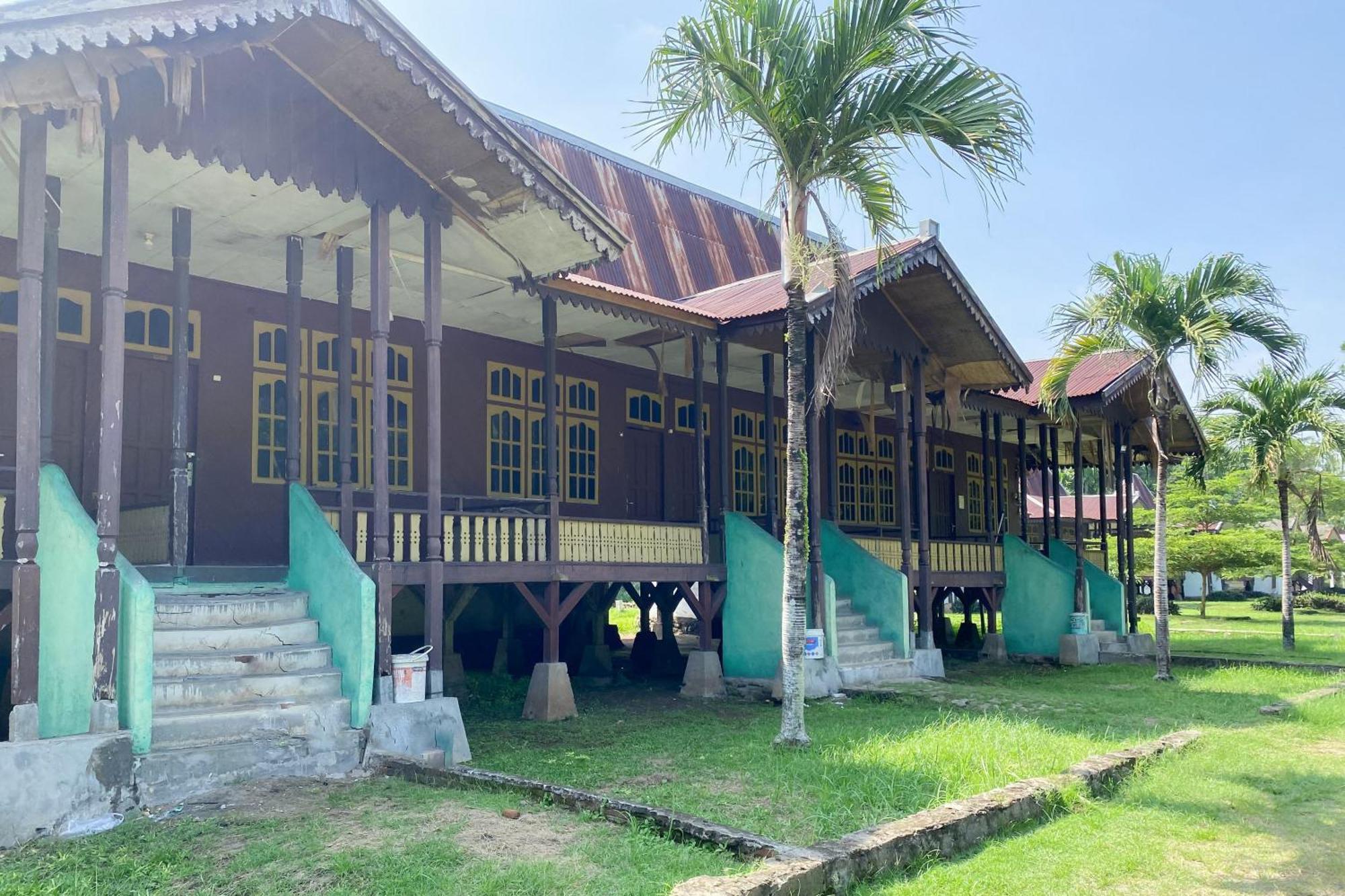 Hotel Pantai Panjang Bengkulu Redpartner Exterior photo